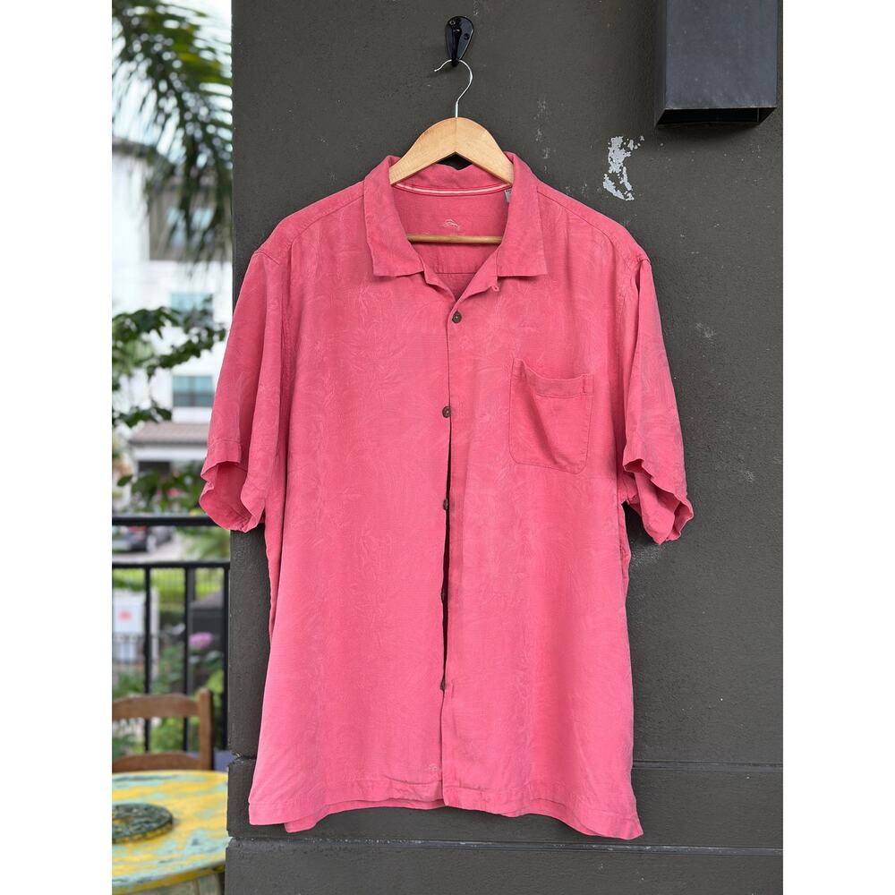 Tommy Bahama Men's XXL 100% Silk Pink Tropical Floral Print Hawaiian Camp Shirt